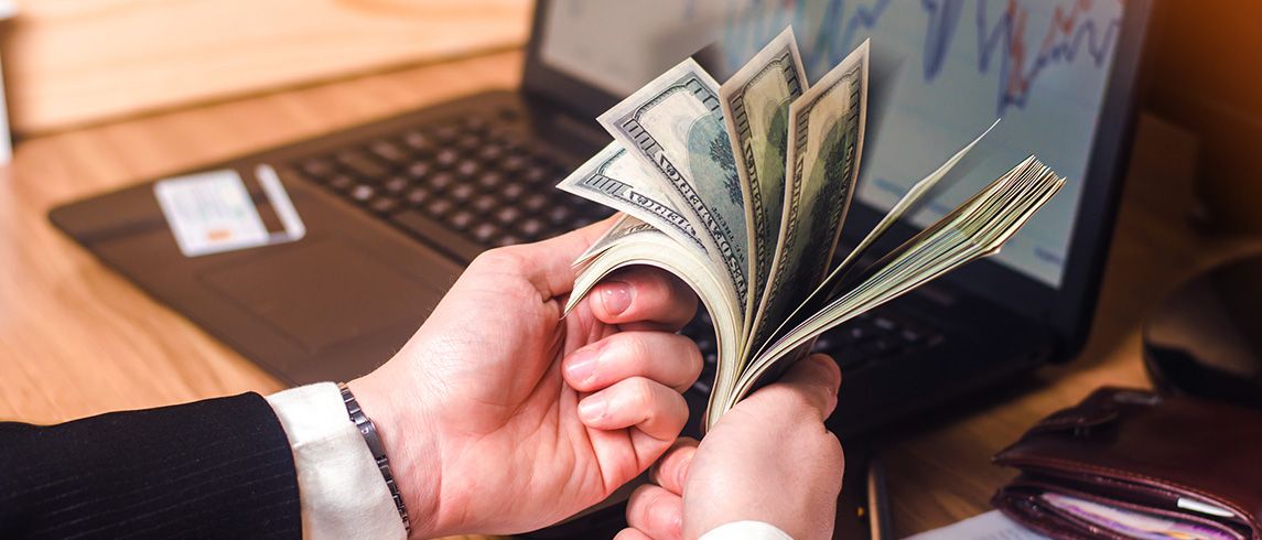 Jak vydělat peníze na internetu?